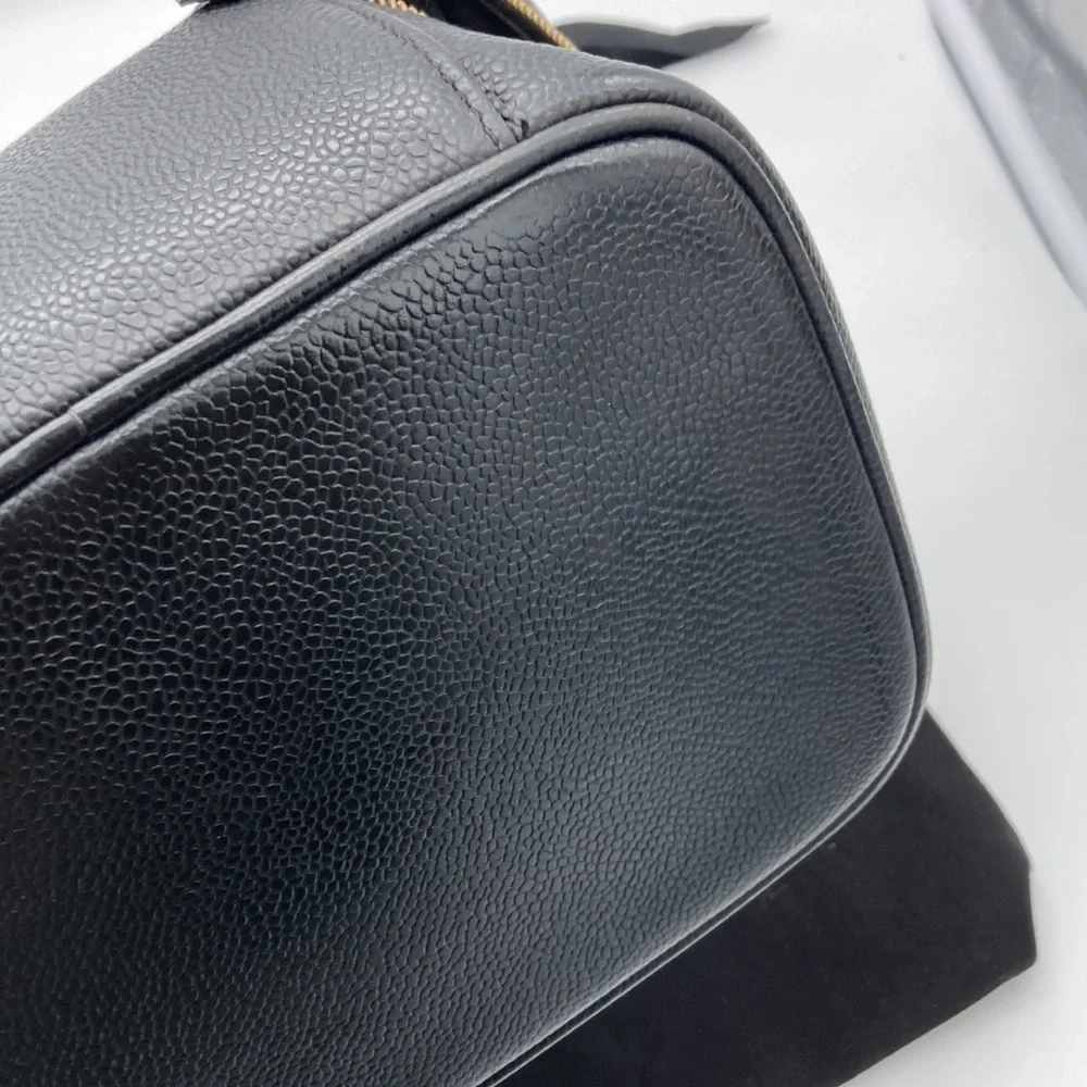 CHANEL CAVIAR CC VINTAGE BLACK VANITY COSMETIC BAG